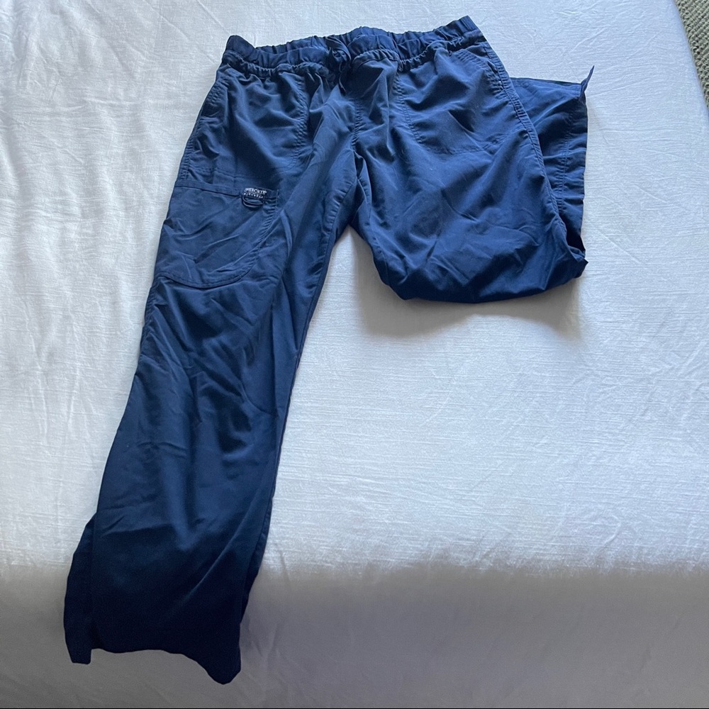 |SOLD| Cherokee Revolution Navy Scrub Pants - L